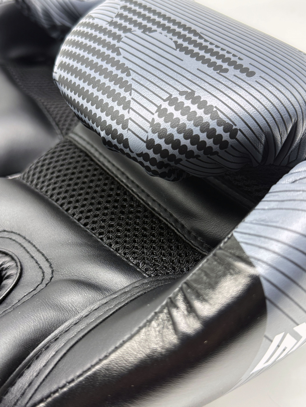 Перчатки для бокса Tomorrow Star Shadow Black Gray