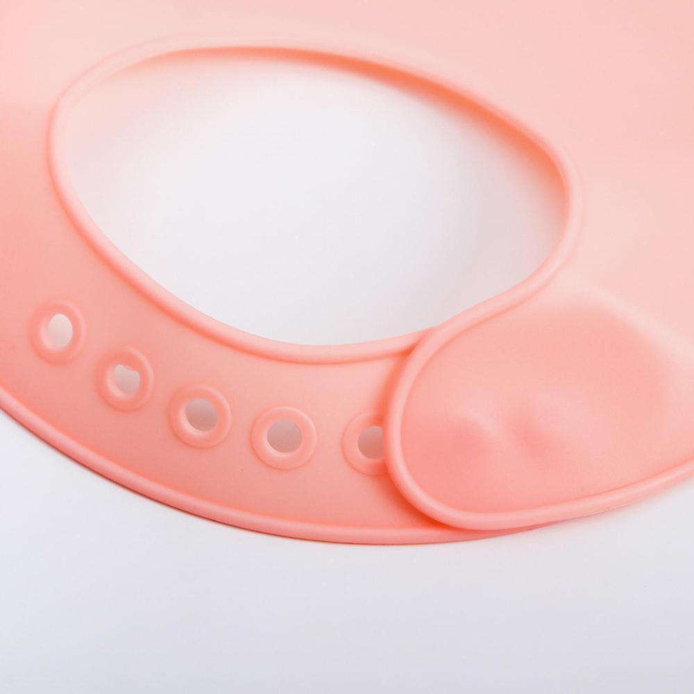 4594895 Нагрудник детский силиконовый с карманом "Оленятки"