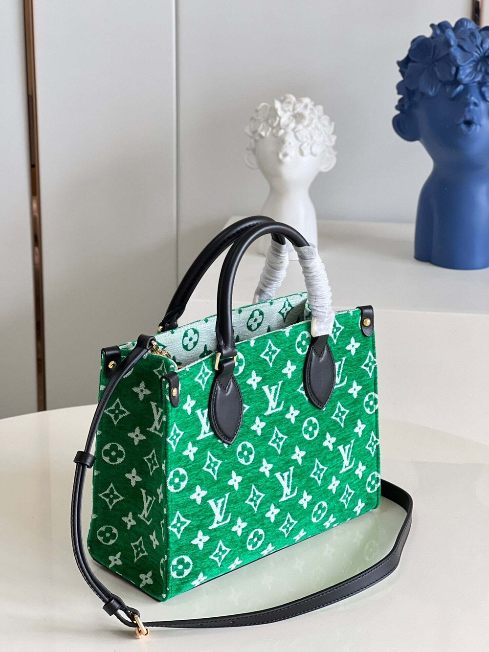 Louis Vuitton Onthego PM