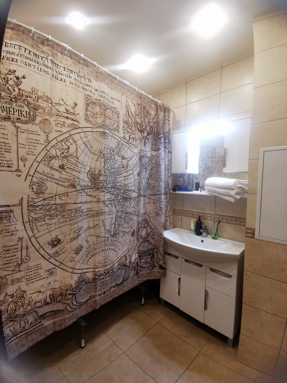 Комплект штор «Карта мира Киприанова», по мотивам карты Василия Киприанова с изображением земного глобуса