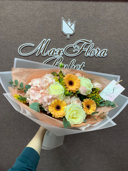 Букет 8 Марта М-43