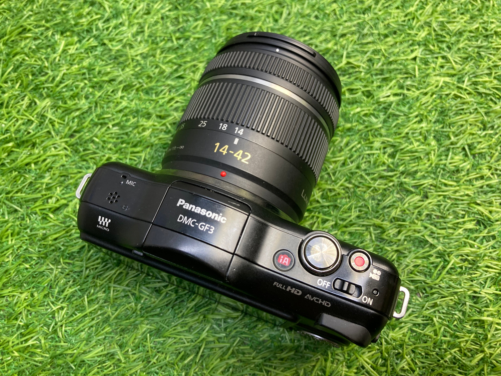 Panasonic Lumix DMC-GF3 Kit 14-42mm G Vario