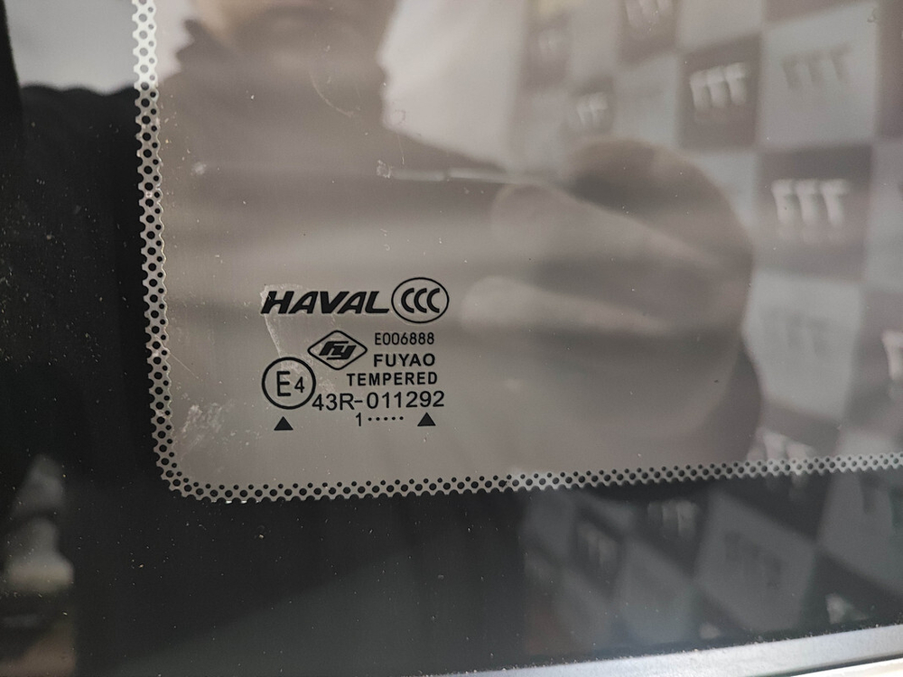 Стекло кузовное глухое заднее левое Haval F7 1 19-24 Б/У Оригинал 5403100XKQ00A