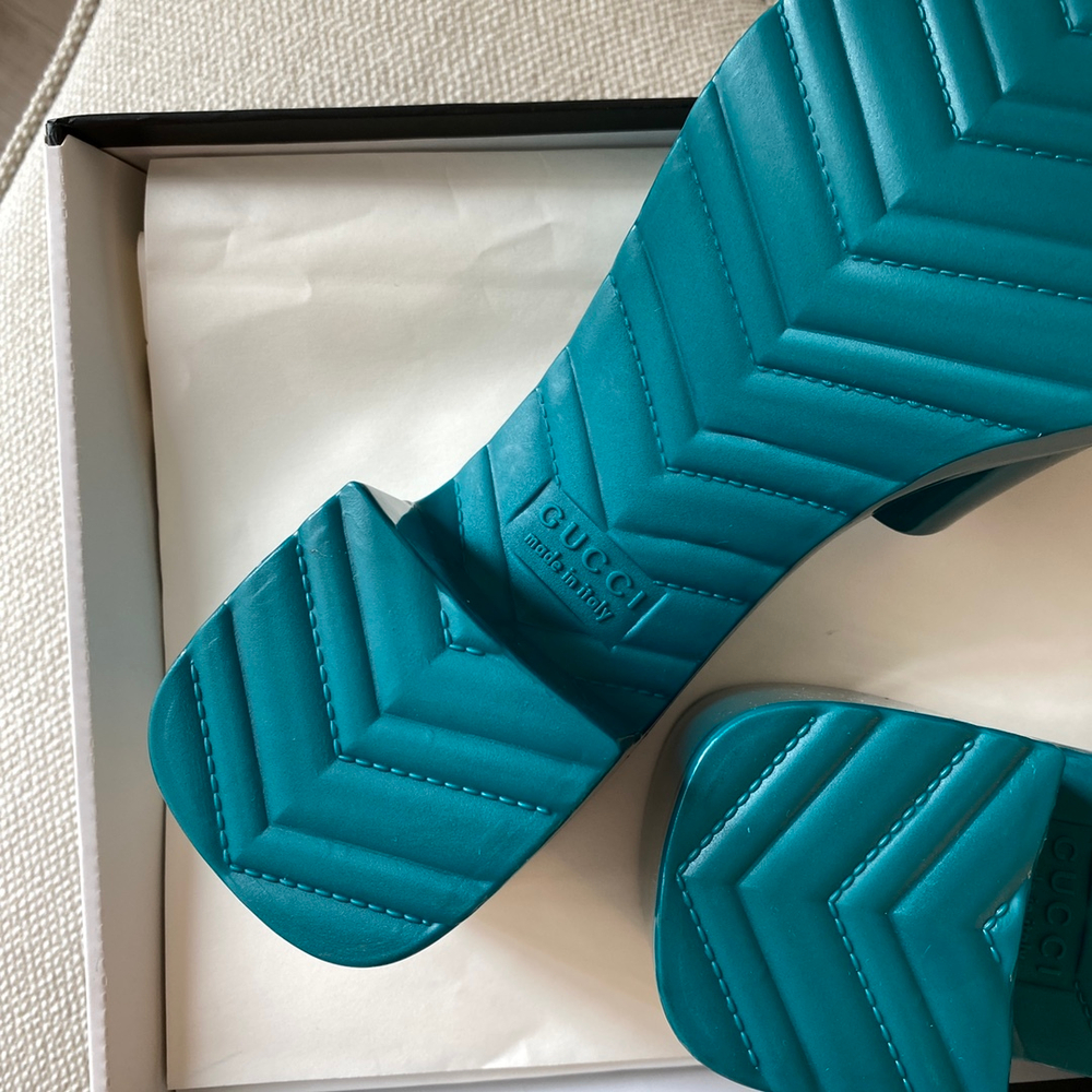 Gucci Rubber Slide Sandal