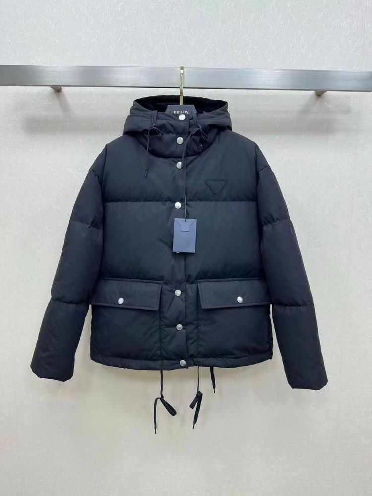 Пуховик Prada