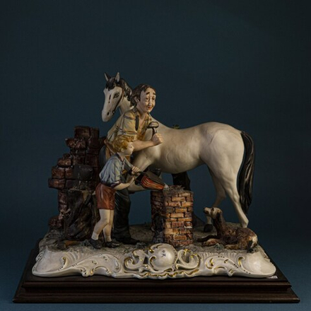 Фарфоровая мануфактура Capodimonte «Кузнец»