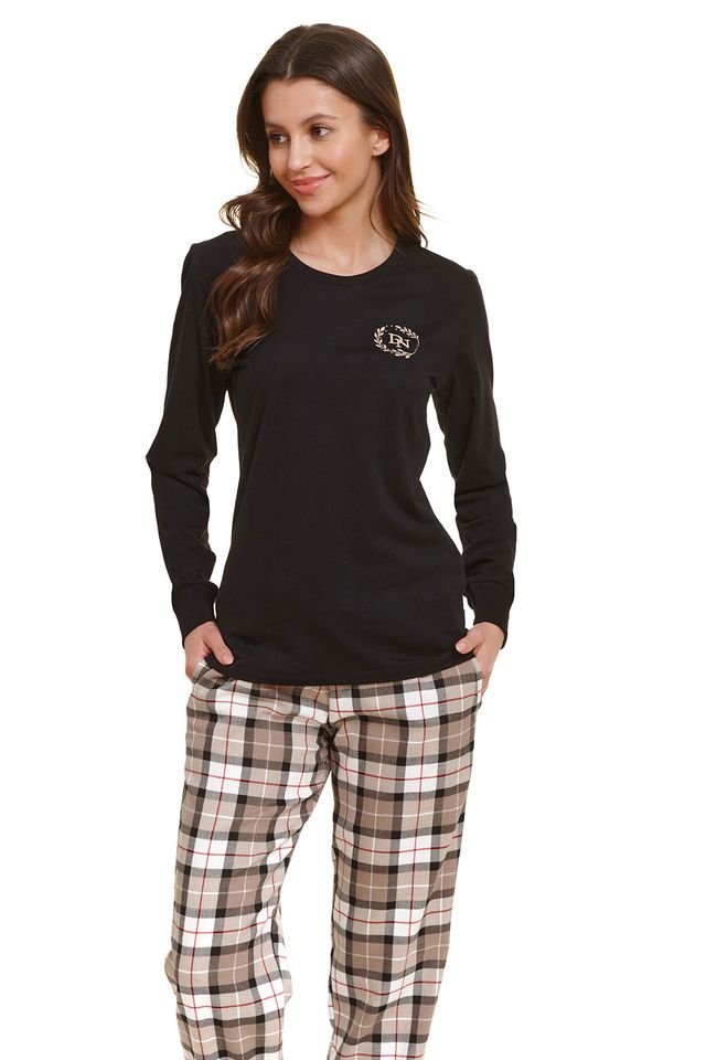 Пижама из лонгслива и прямых брюк в клетку