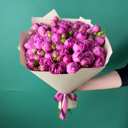 купить букет кустовых пионовидных роз в Москве недорого