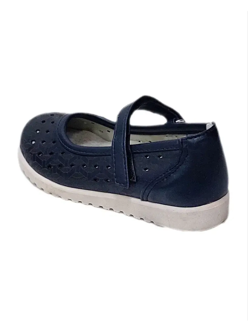 Туфли для девочки закрытые для садика