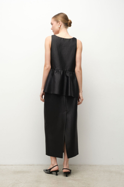 Топ с баской сияющий