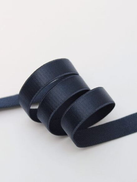 Резинка бретелечная темно-синяя глянцевая ширина 12 мм