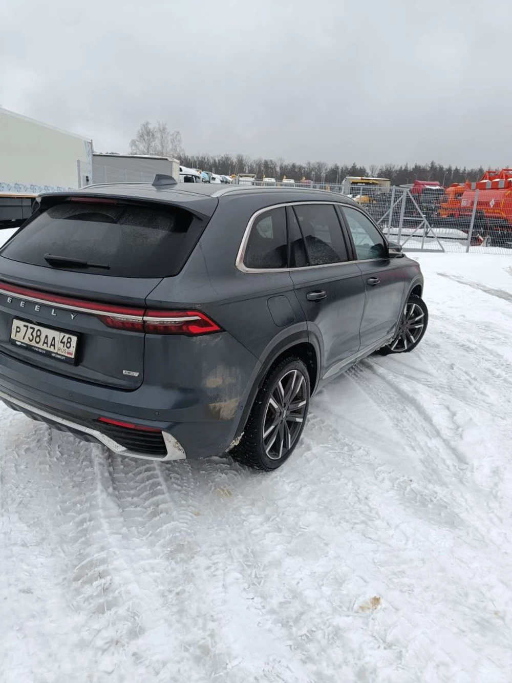 Geely Monjaro Exclusive 2.0T (238 hp) 8AT 4WD