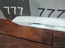 Накладка крышки багажника LADA Granta 18-нв Б/У Оригинал 8450103775