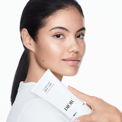 DIOR La Mousse OFF/ON Foaming Cleanser Anti-Pollution - очищающая пена /   150  ml  / GTIN 3348901600408