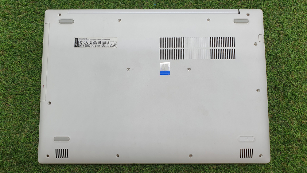 Ноутбук Lenovo i5-7/6Gb/940MX 2 Gb/FHD