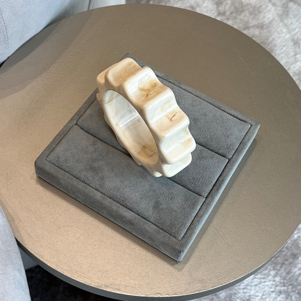 Акриловый браслет WAVE