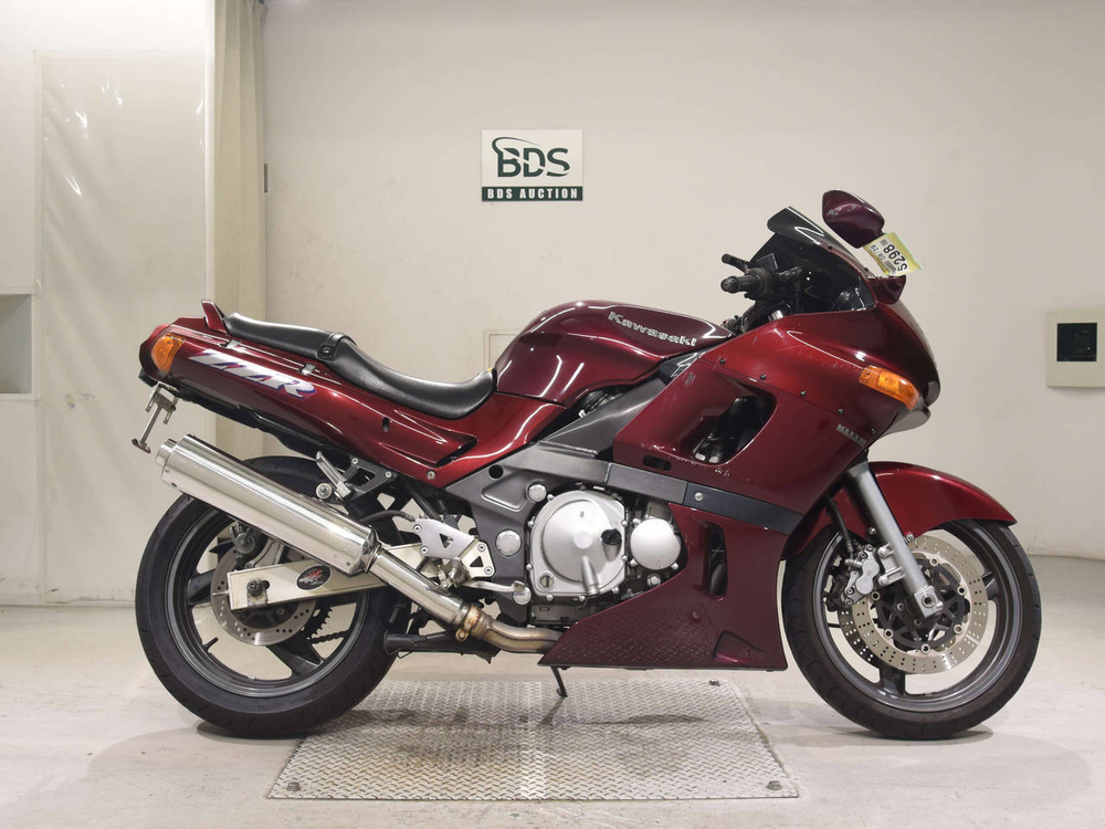 Kawasaki ZZ-R400 2001