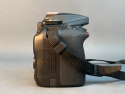 Nikon D3400 Kit AF-P DX 18-55mm G VR 4900 кадров