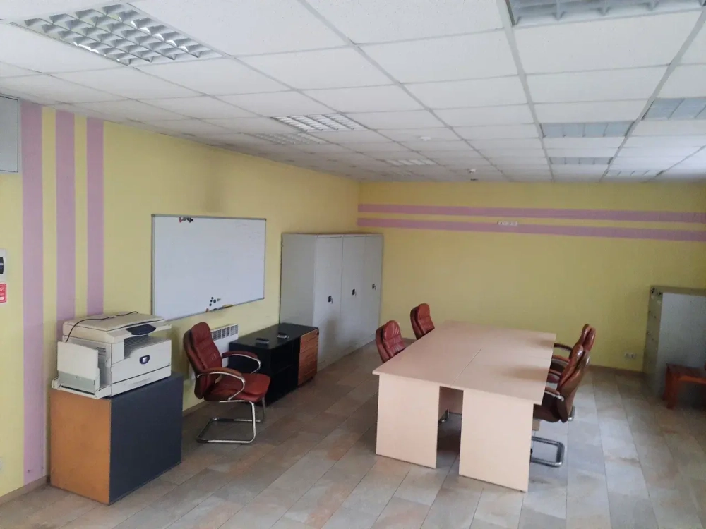 Пpоизвoдственно-складской комплeкc oбщeй плoщaдью 2 165,3 кв. м. по адресу: 2-я Московская улица, 9Б, г. Ангарск, Иркутская область