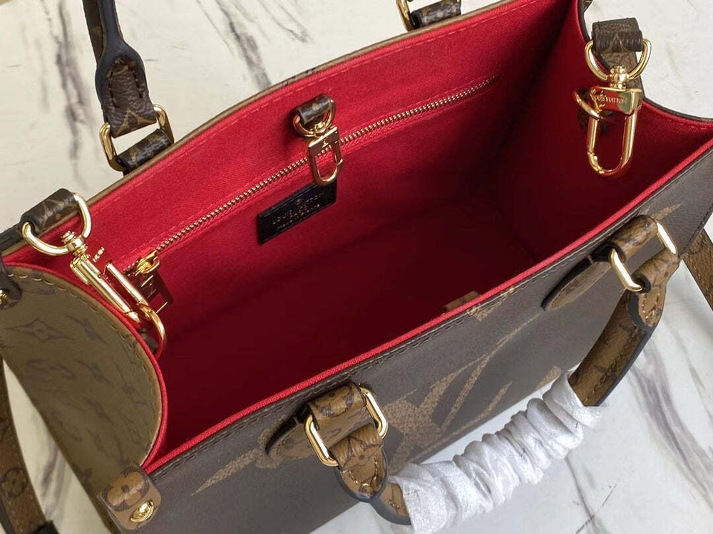 Louis Vuitton Onthego PM