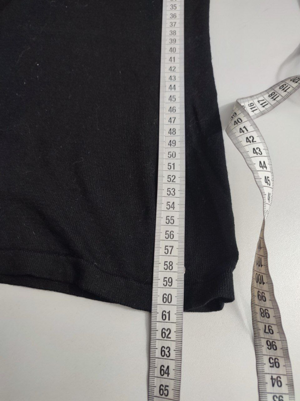 Джемпер Guess с пайетками 42 размер