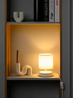 Настольный торшер на тумбочку, светильник прикроватный