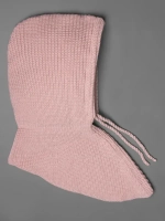 Капор женский вязаный осенний