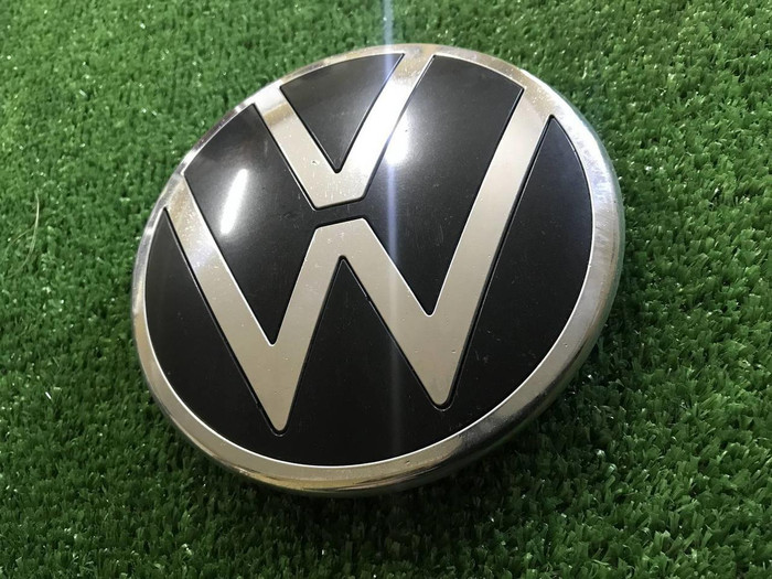 Эмблема решетки радиатора VW Polo 6 (2020-2022)