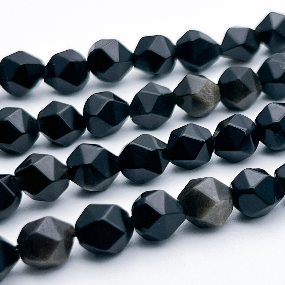 Золотой обсидиан крупной огранки бусины, размер около 8 мм, цена за 22-23 шт (1/2 нити)