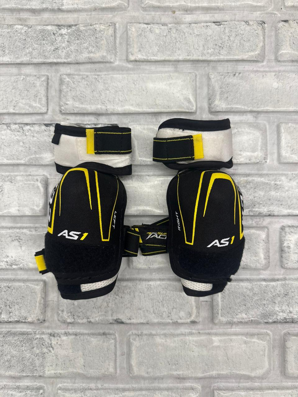 CCM tacks as1 YTH M