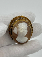 Брошь Камея на раковине