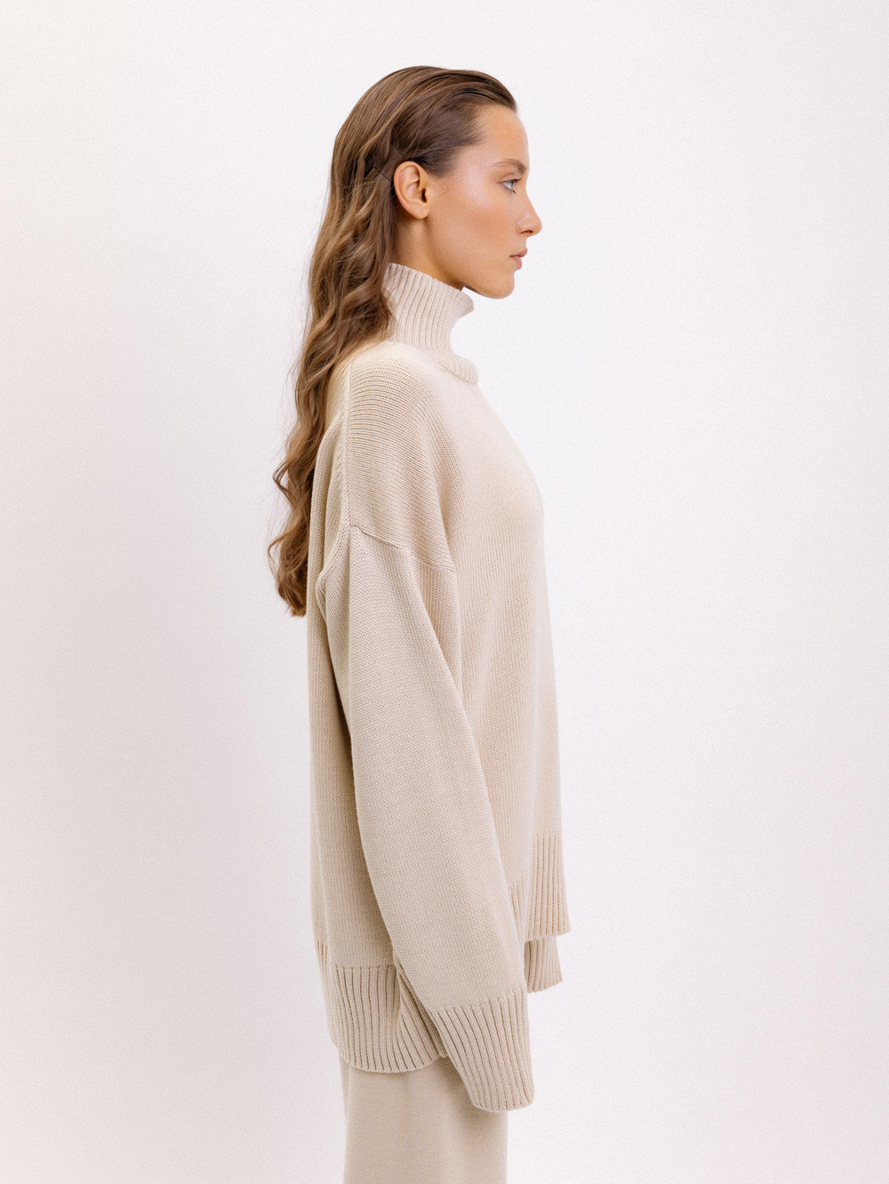 Свитер базовый