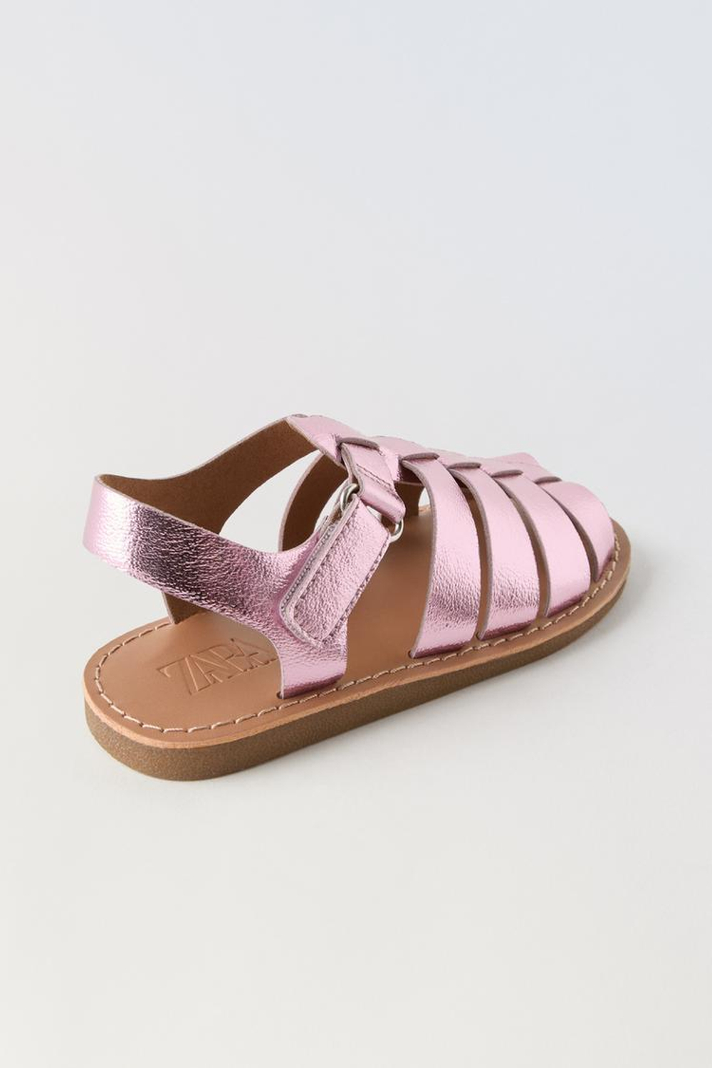 ZARA САНДАЛИИ С МЕТАЛЛИЗИРОВАННОЙ ОТДЕЛКОЙ, РОЗОВЫЙ