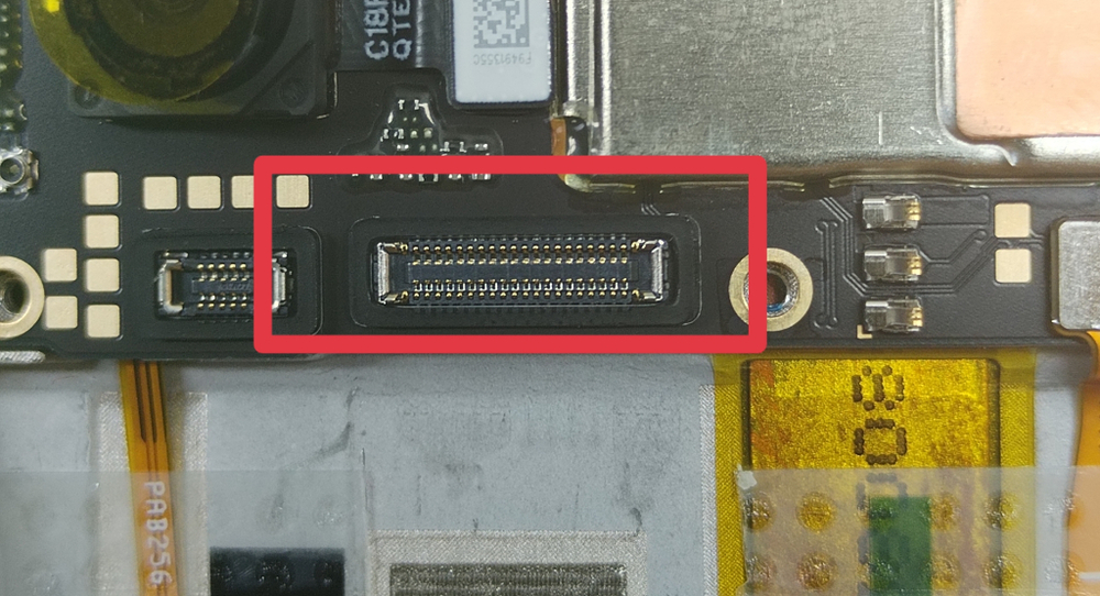 Realme 9 5G (RMX3474) / FPC коннектор дисплея (на плату)