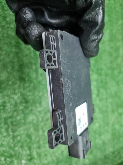 Датчик слепых зон левый Genesis GV80 (2020-н.в.)