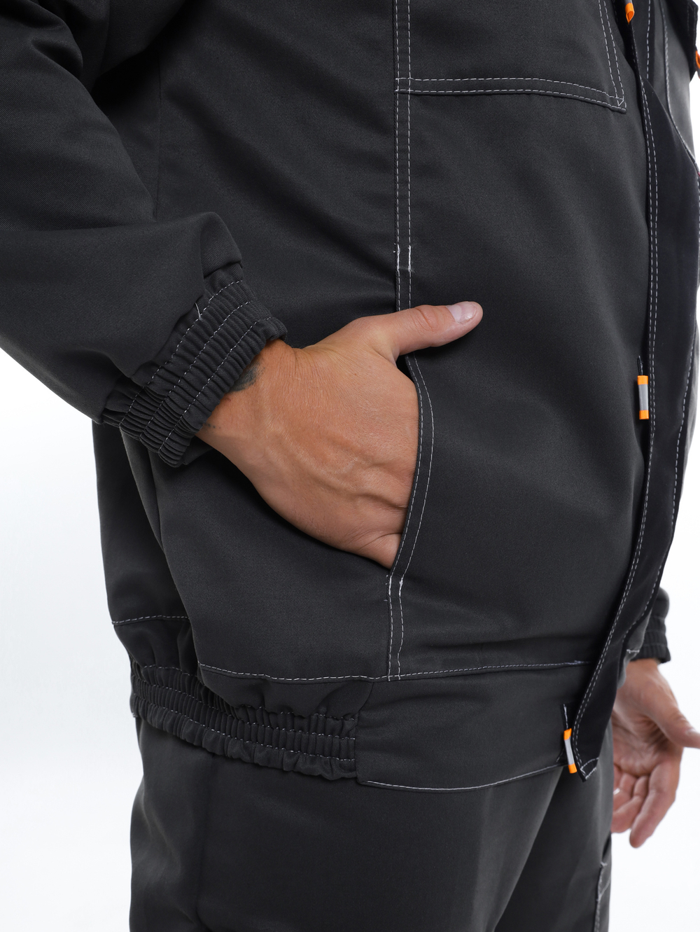 Костюм Nerss «МАНХЕТТЕН», куртка + полукомбинезон. Черный с серым.