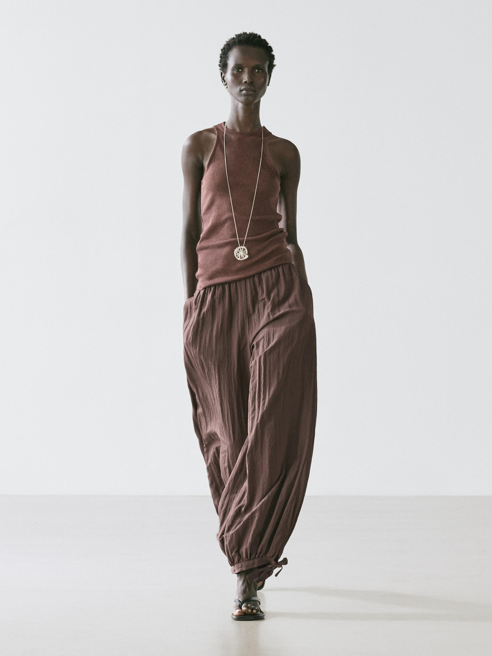 Massimo Dutti Свободные брюки-саруэль, коричневый