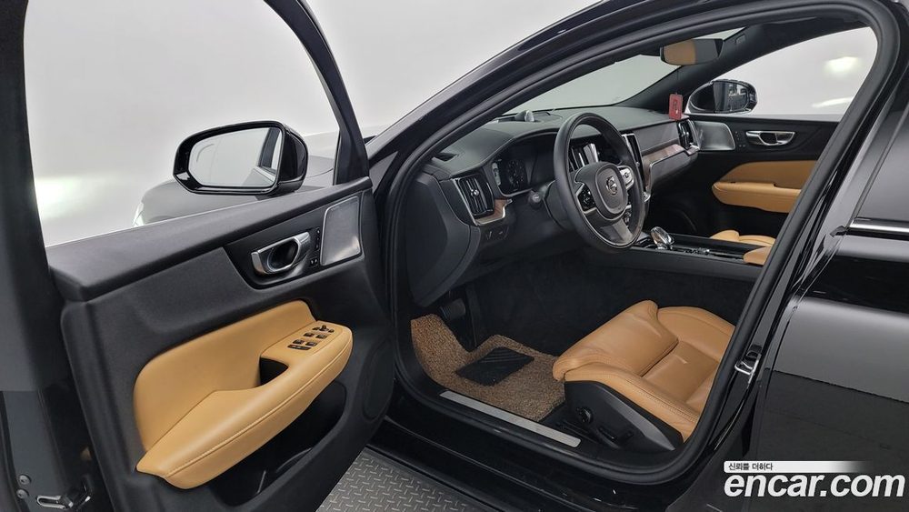 Volvo S60 3 Generation B5 Inscription (10.2021)