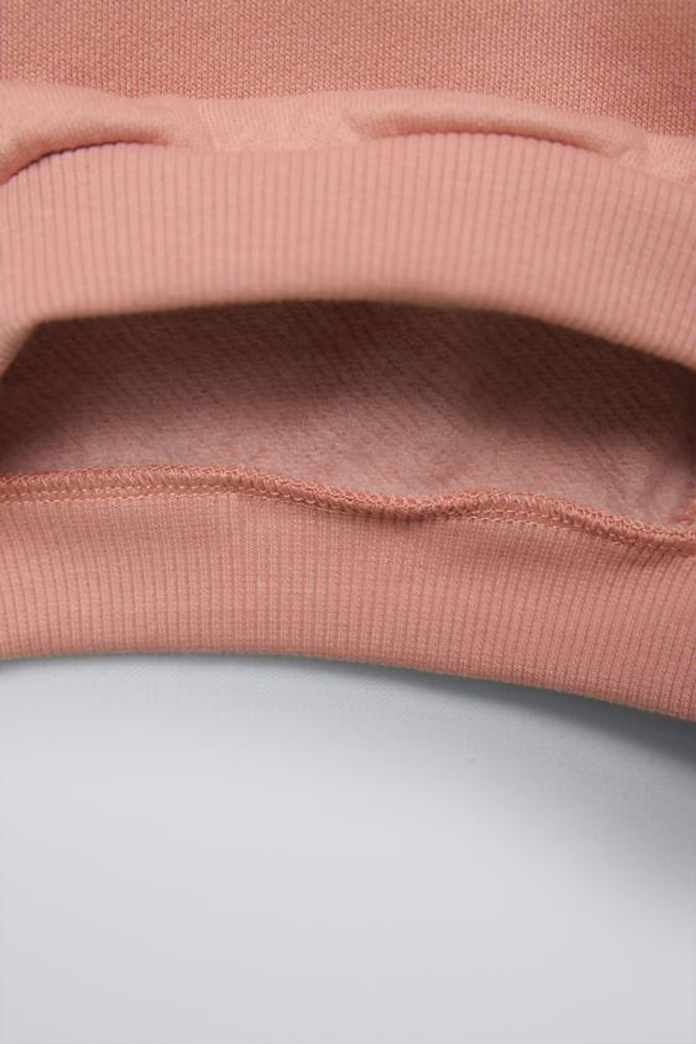 ZARA ТОЛСТОВКА С РЕЛЬЕФНЫМИ ШВАМИ, РОЗОВАТЫЙ