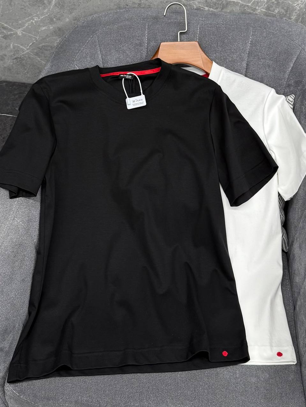 Футболка Kiton