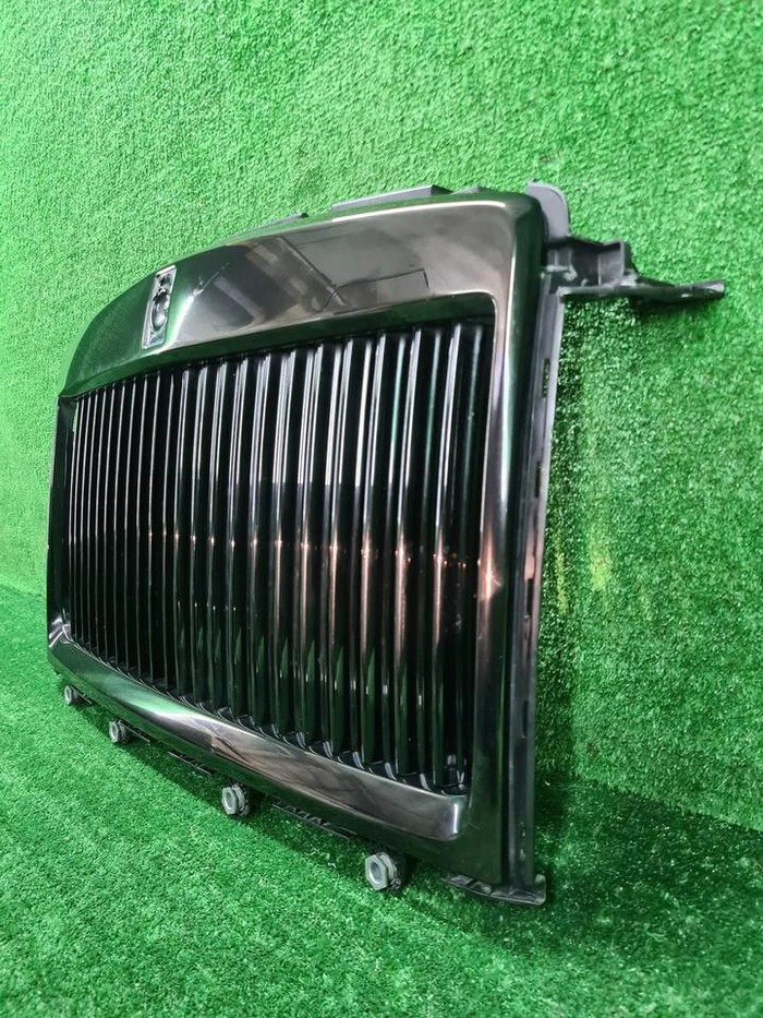 Решетка радиатора Rolls-Royce Cullinan (2018-н.в.)
