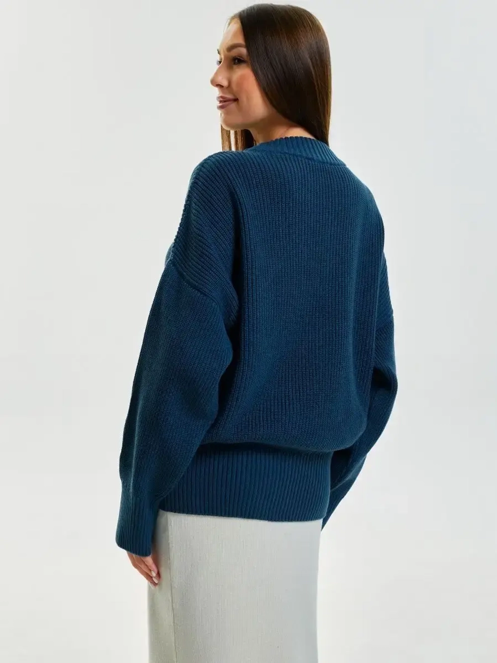 Базовый свитер