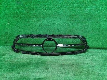 Решетка радиатора Mercedes E C238 (2020-2023)