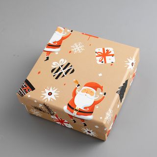 Коробка квадратная Новый год Гном Санта клаус 11х11х4,9 см