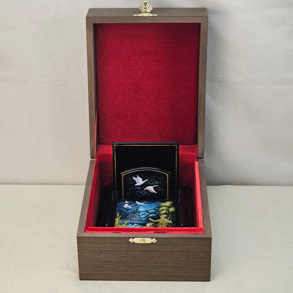 Подставка для блока для записей ручной росписью Палех "Охотники"