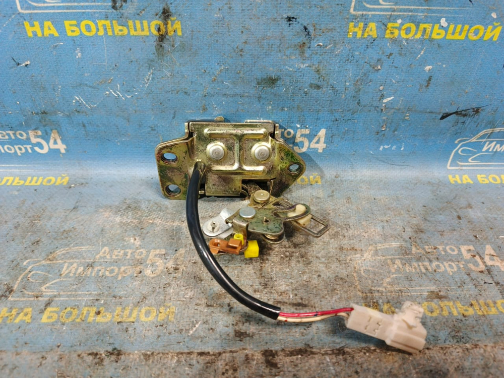 Замок багажника TOYOTA CALDINA 1996-1997