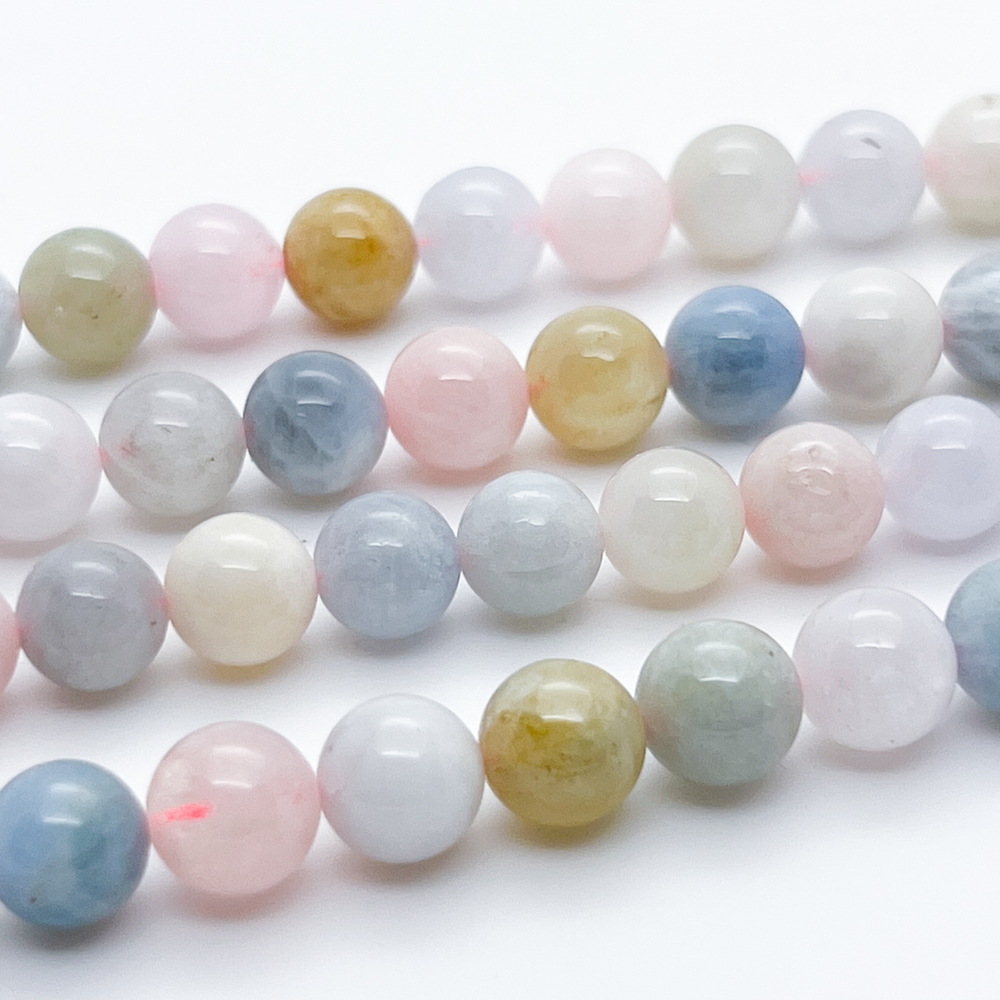 Берилл бусины, диаметр 8,5-8,7 мм, цена за 22-23 шт (1/2 нити)