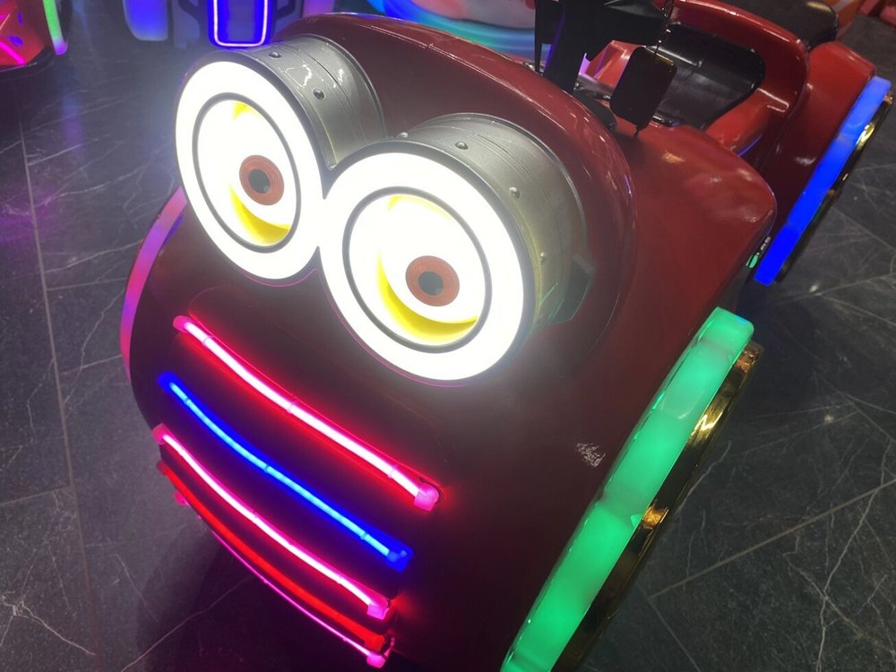 Прокатный аттракцион «Глазастик» Электромобиль