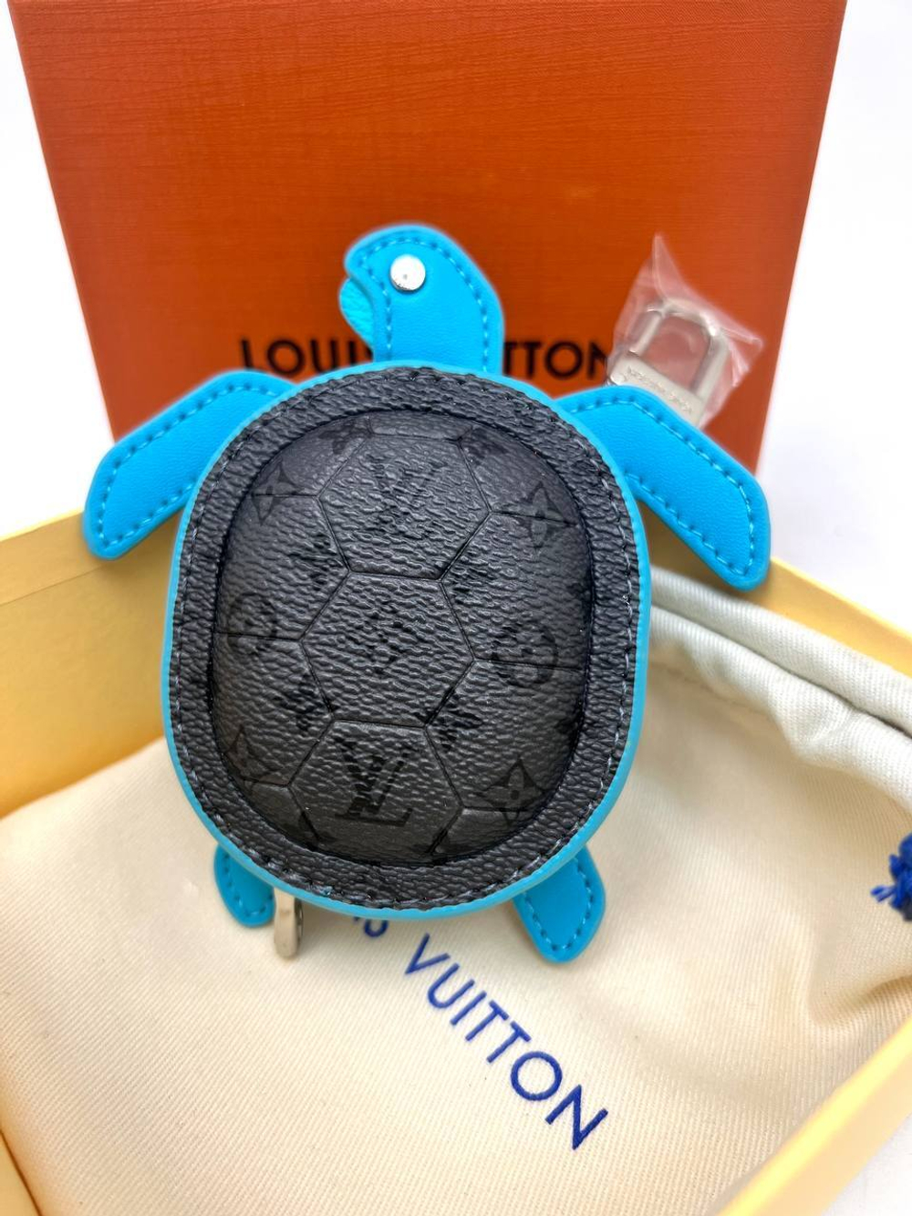 Брелок для сумки Louis Vuitton, арт. 467825959