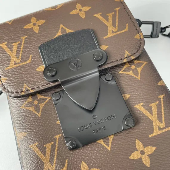 Бумажник Louis Vuitton S-lock Vertical коричневый